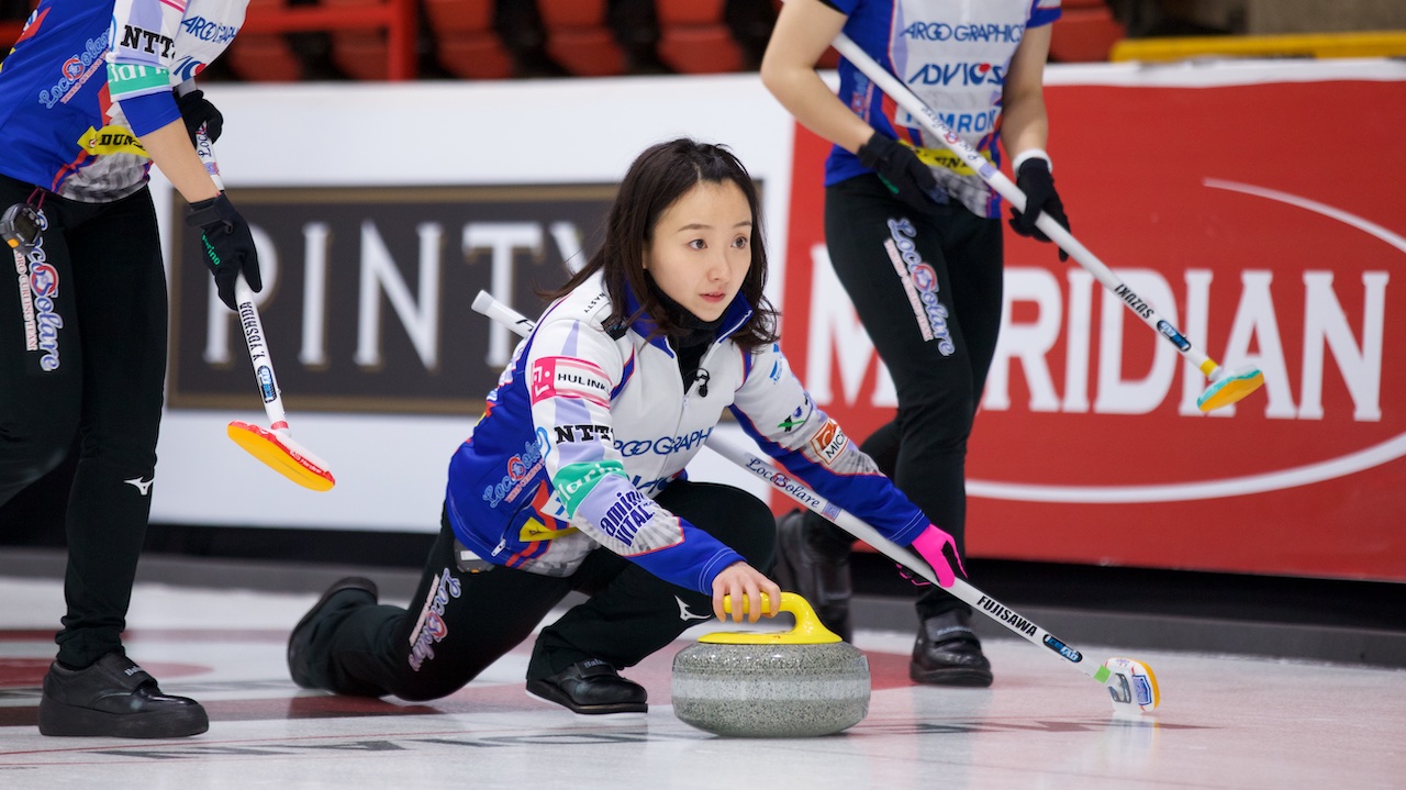 Fujisawa 2-0 after first day at Japan Curling Championships