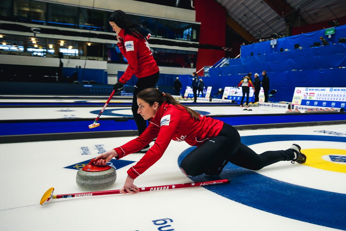 CurlingZone Canada beats Norway, improves to 2-1 at Womens Worlds