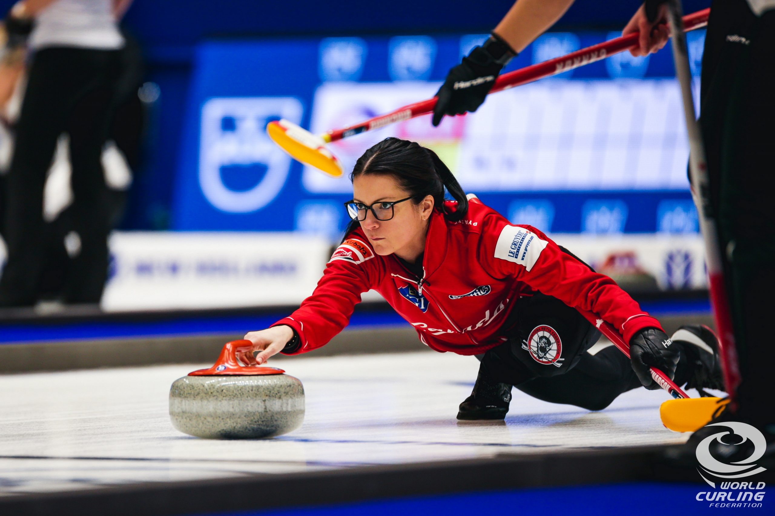 CurlingZone Canada falls to 6-4 at World Womens Curling Championship