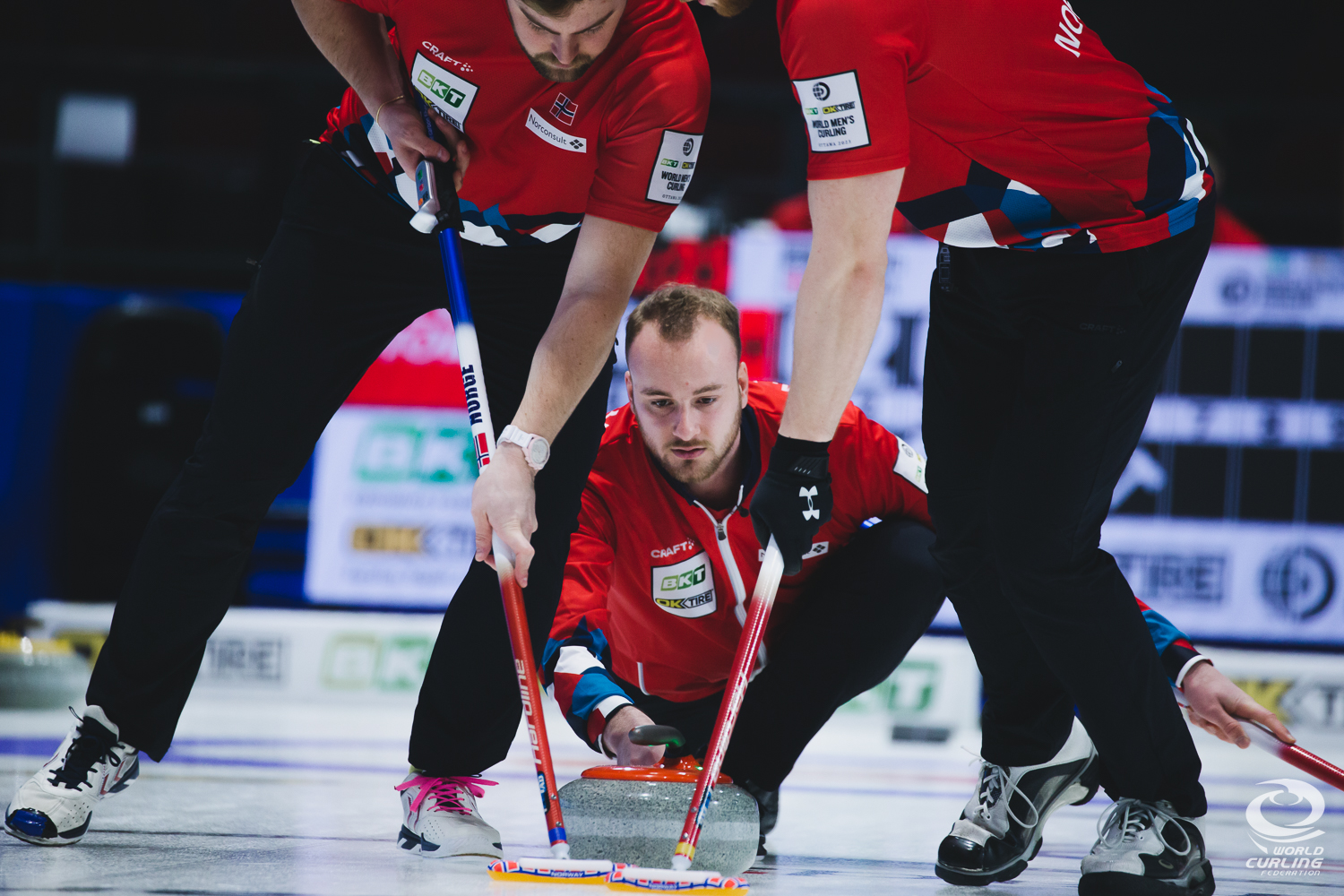 CurlingZone Edin suffers first loss; Gushue improves to 5-2 at mens worlds