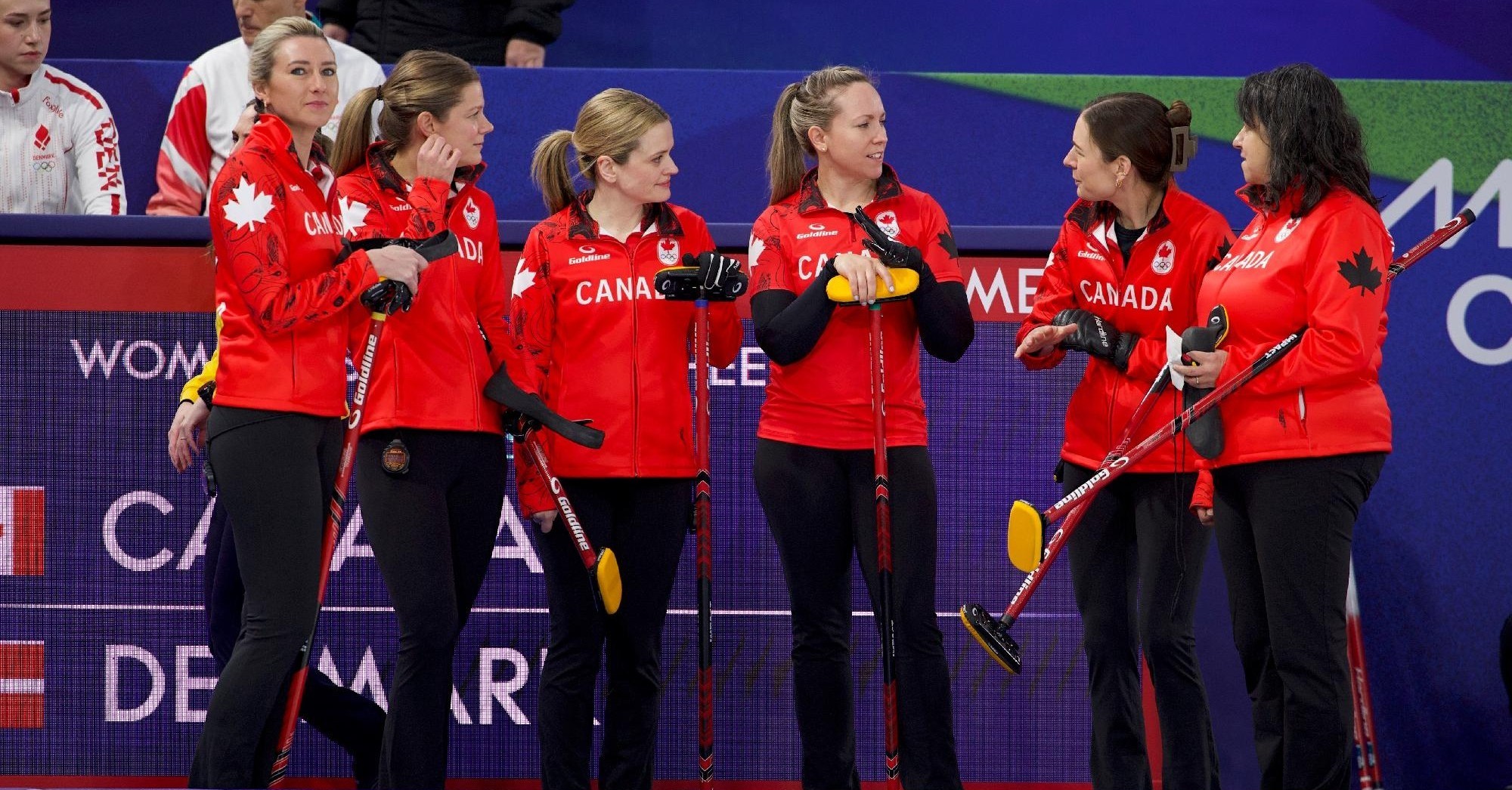 Canada's Homan dominates in opening draw