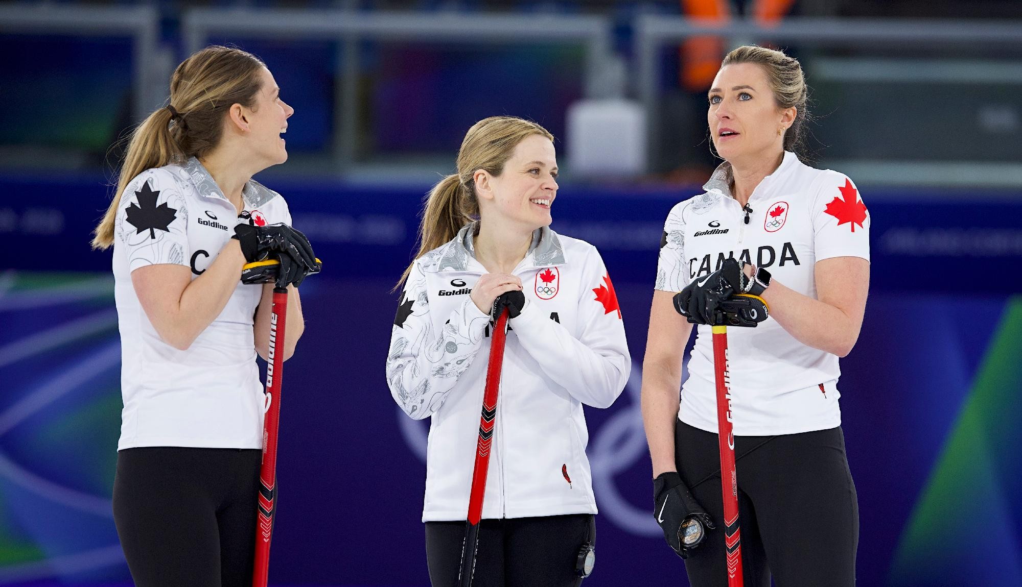 Canada continue winning streak to clinch semifinal berth