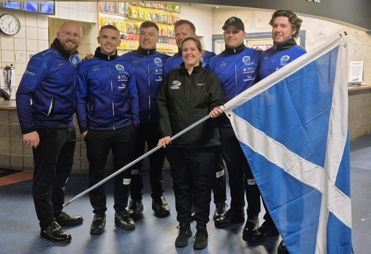 Whyte's Men Power to Fourth Straight Win at Worlds